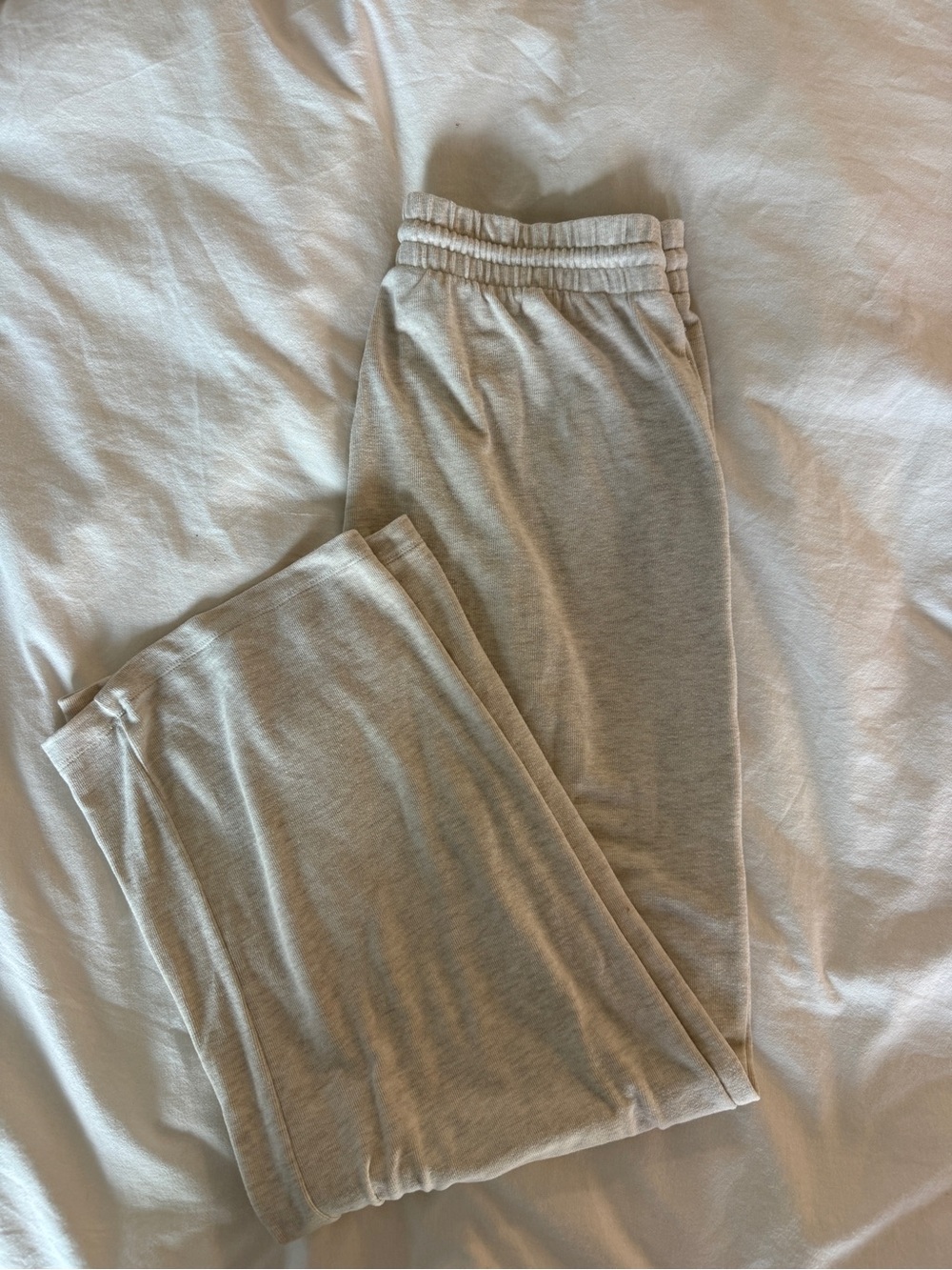 Wilfred Free Cream Lounge Pants